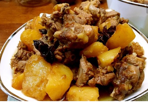 菜管家告诉你：好吃的土豆焖鸭肉的做法
